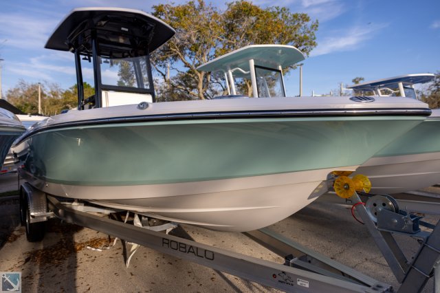 New 2023 Robalo for sale
